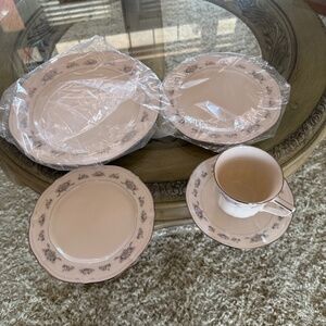 Noritake Ivory China Southern Lace Silver Trim Japan 5 Piece Place Setting NOS